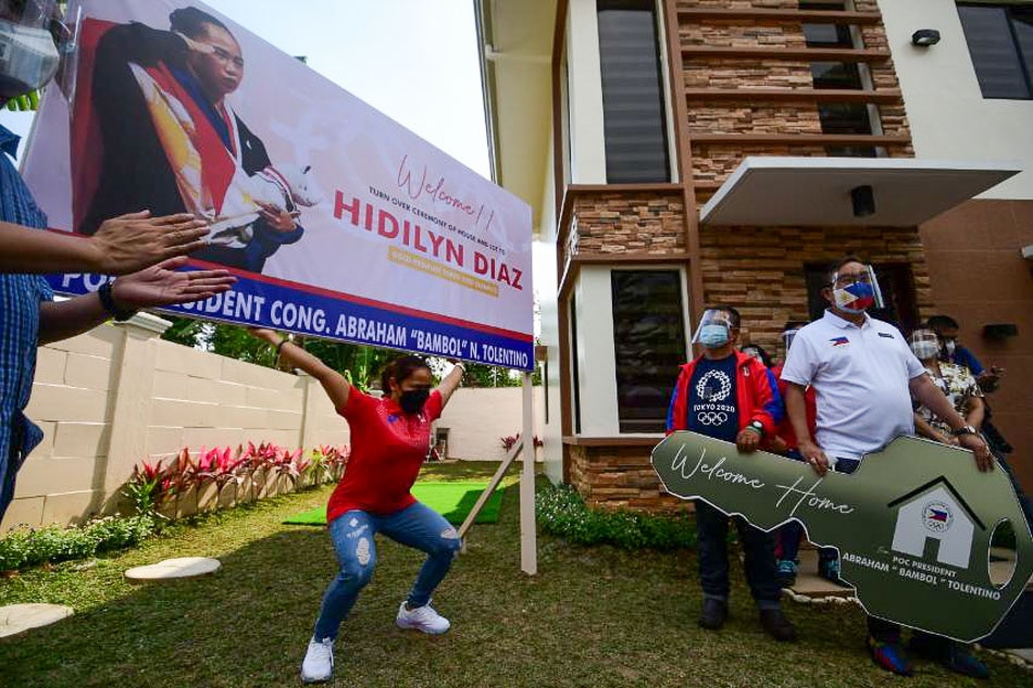 LOOK: Hidilyn Diaz receives house and lot in Tagaytay 2