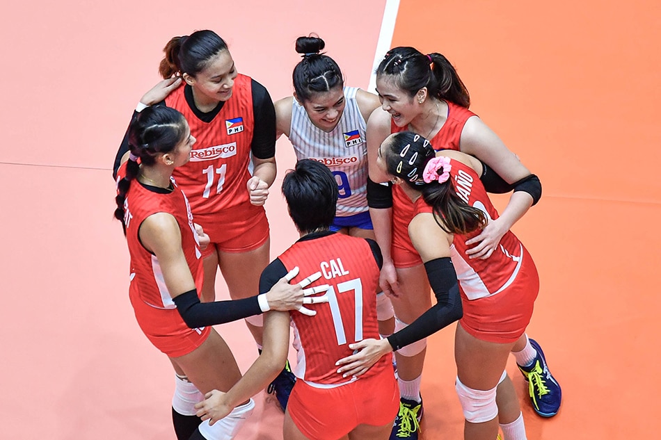 Team Rebisco huddles during their game against Team Choco Mucho in the Asian Women's Club Volleyball Championships. Eddy Phongphakthana, AVC.
