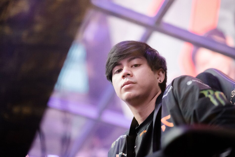 DJ Mampusti, a professional esports player of Fnatic from the Philippines. Photo courtesy: The International/Twitter