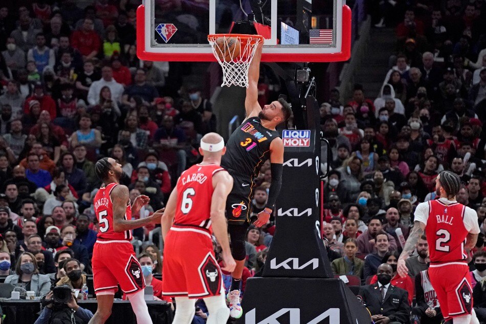 Miami Heat guard Max Strus (31) dunks the ball against the Chicago Bulls during the first half at United Center. David Banks, USA TODAY Sports/Reuters.