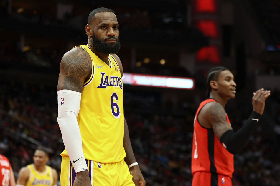  Los Angeles Lakers forward LeBron James (6) reacts after a play during the fourth quarter against the Houston Rockets at Toyota Center. Troy Taormina, USA TODAY Sports/Reuters.
