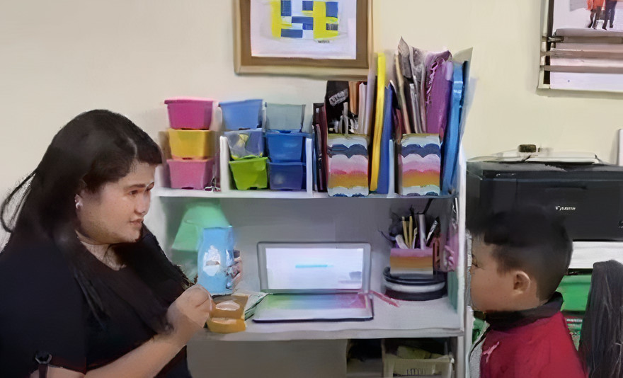 Mrs. Punzalan at kanyang anak 