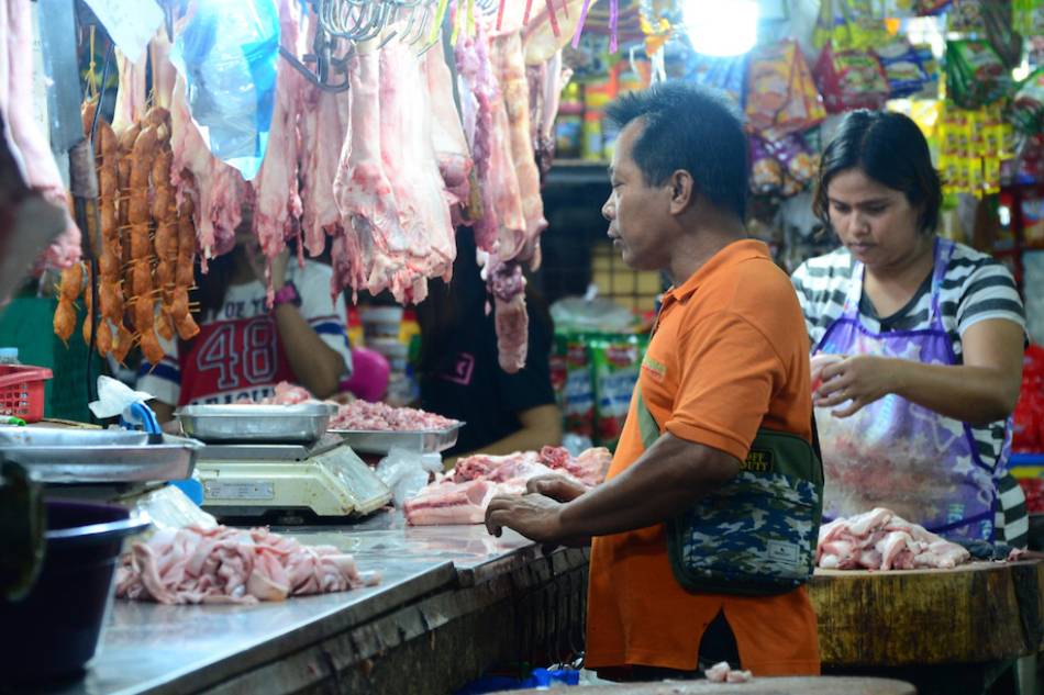 Pork, chicken prices rise as supplies fall in Luzon 1