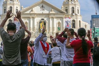 SWS: 7 of 10 Filipino Catholics pray at least once daily