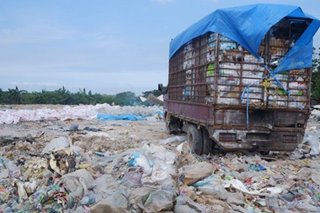2 huli sa pagsalakay sa illegal dump site sa Cavite