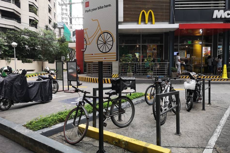 McDonald&#39;s takes steps to become more bike-friendly amid cycling boom 6