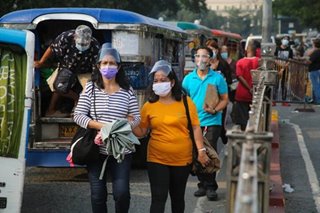 Pagsusuot ng face mask sa loob ng kotse, public transpo iginiit ng LTO