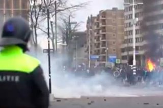 Pagtutol ng ilang residente sa curfew sa Netherlands nauwi sa riot