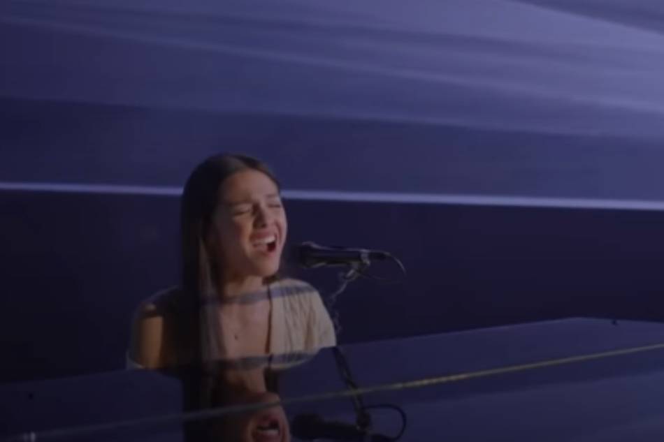 Olivia Rodrigo Sings Driver S License For The First Time Live On Jimmy Fallon ABS CBN News