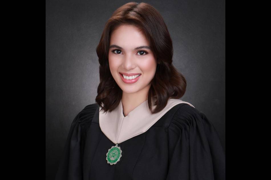 Michelle Vito recalls juggling her studies and work as she finishes college 1