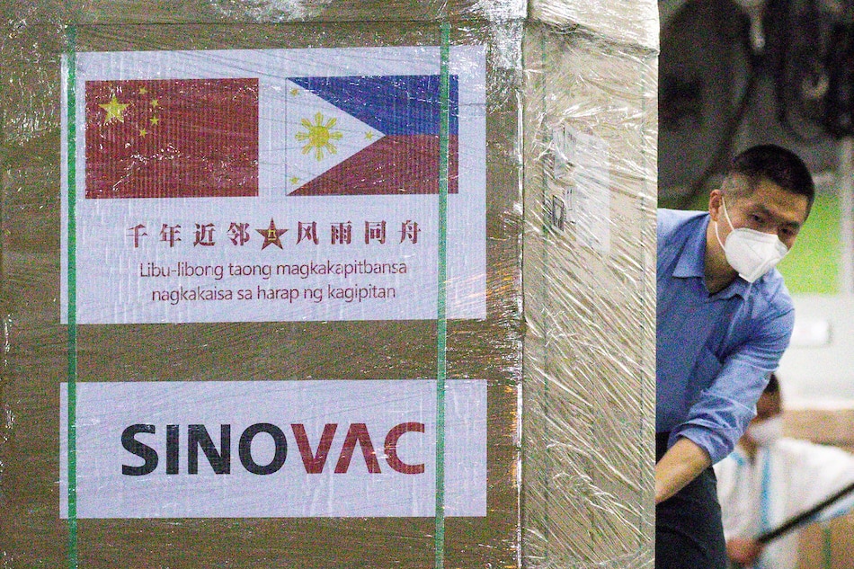 PH set to receive this week 400,000 more Sinovac vaccines doses donated by China 1