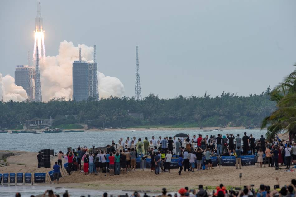 Chinese rocket segment disintegrates over Indian Ocean 1