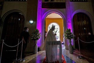 Baclaran Church opens Jubilee door