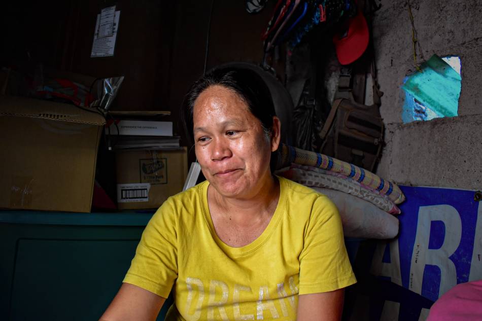 &#39;Pinagtatagpi-tagpi’:  Mother, daughter struggle between making a living and modular learning 5