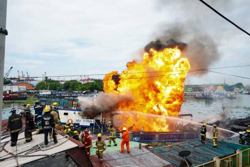At least 6 hurt in cargo vessel fire in Delpan wharf 1