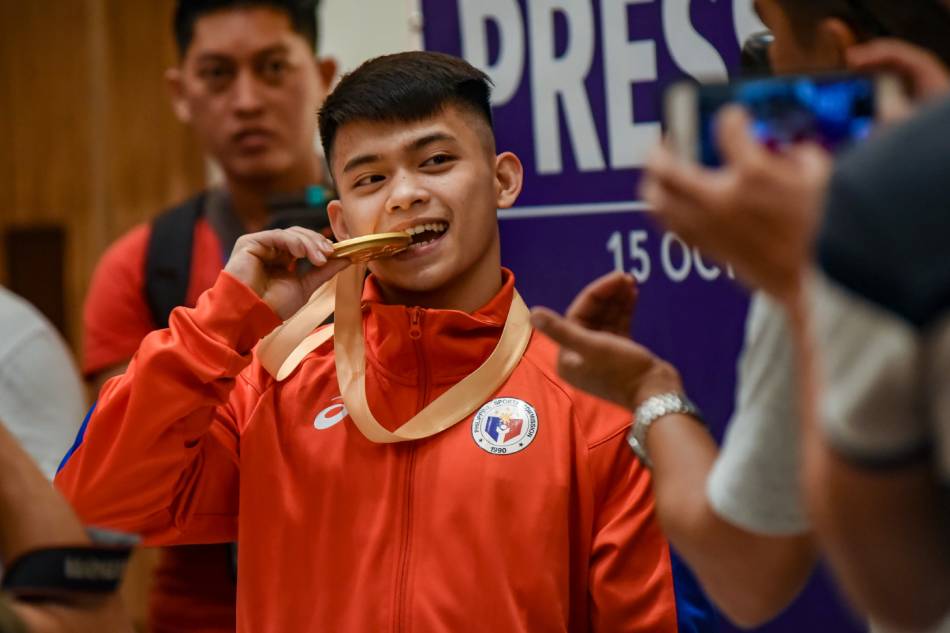 Filipino Olympian Profile Why There S Confidence Gymnast Caloy Yulo Can Win Gold Abs Cbn News