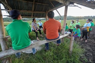Urban poor groups ask Robredo to run for president in 2022