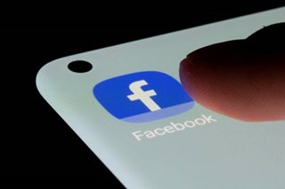 Facebook sparks row by cutting off researchers