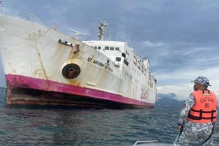 25 crew na positibo sa COVID-19, nananatili sa barko 