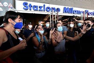 Italy police raid COVID protesters 'planning violence'