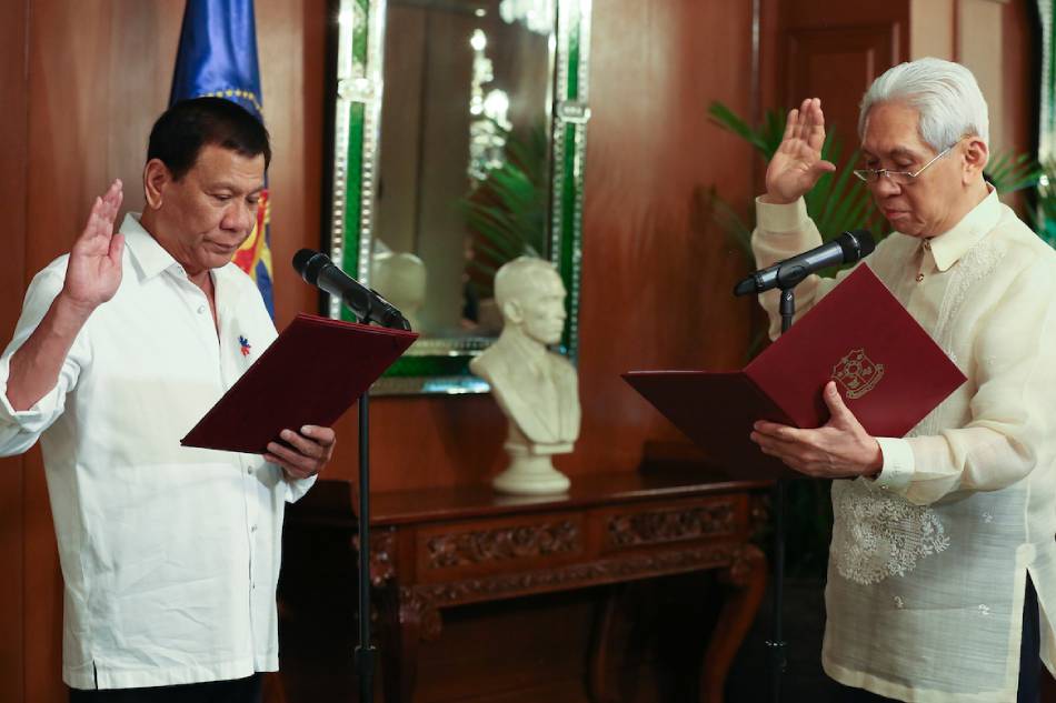 President Rodrigo Duterte administers the oath of office for then newly-appointed Supreme Court Associate Justice Samuel Martires during a simple ceremony at the Music Room of Malacañang Palace on March 8, 2017. Toto Lozano, Malacañang Photo/File 
