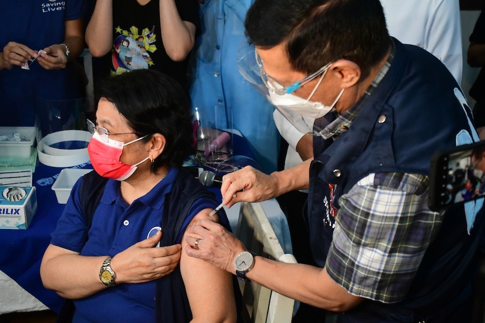 Medical staff of the National Kidney and Transplant Institute in Quezon City receive their COVID-19 vaccine booster dose on November 17, 2021. Mark Demayo, ABS-CBN News