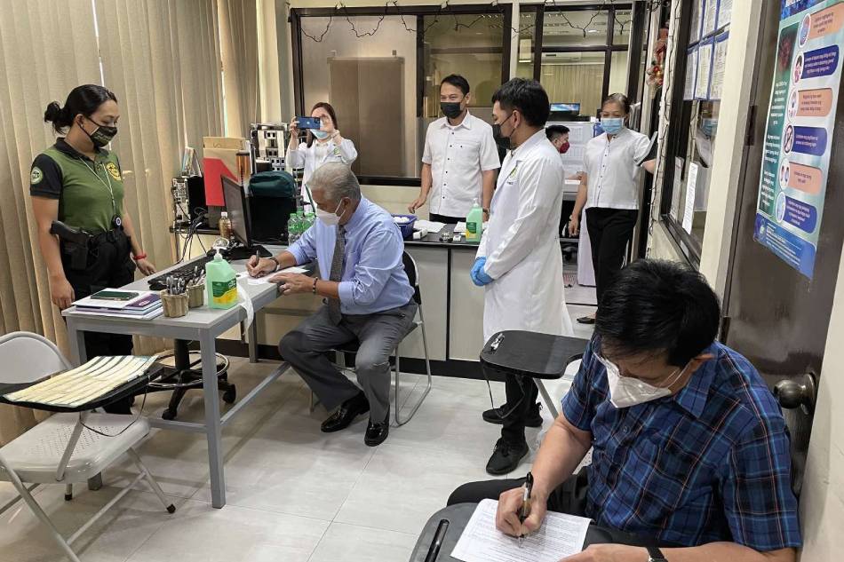 The Lacson-Sotto tandem went to PDEA for a voluntary drug test after President Rodrigo Duterte said a presidential aspirant is a known user of cocaine. Photo courtesy of Senate President Vicente Sotto III.