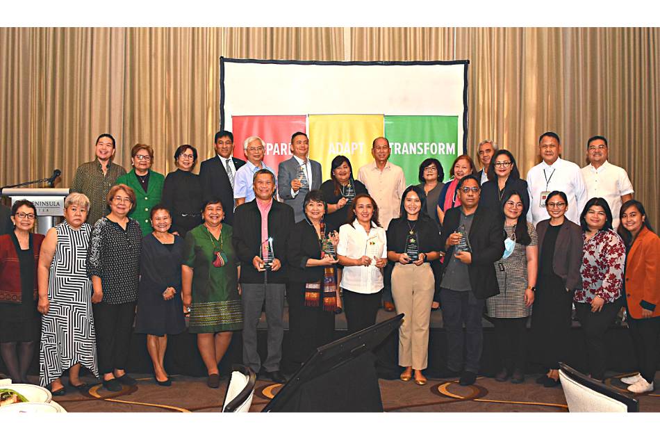 Representatives from the National Resilience Council and SM Prime Holdings together with former government officials, members of the Zuellig Family Foundation, and partner LGU constituents from Cagayan de Oro City and Naga City. Photo source: SM Prime