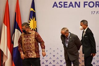 ASEAN foreign ministers hold annual retreat