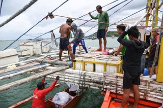 More Pinoy fishers in Bajo de Masinloc: PH Coast Guard