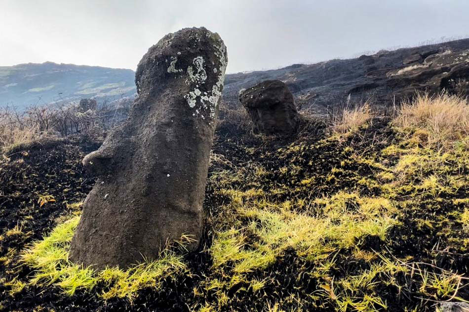 Fire hits Easter Island stone statues