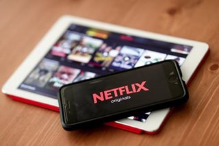 Shareholder sues Netflix over subscriber slip