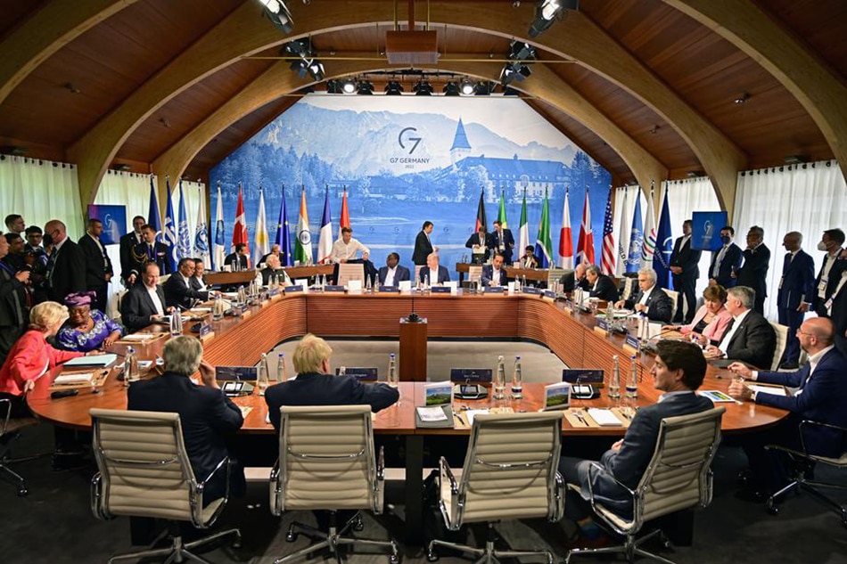 German Chancellor Olaf Scholz (back C-R) hosts the plenary sessions Outreach on the on the second day of the three-day G7 summit at Elmau Castle, in Kruen, Germany, 27 June 2022. Germany is hosting the G7 summit at Elmau Castle near Garmisch-Partenkirchen from 26 to 28 June 2022. Thomas Lohnes, EPA-EFE/POOL