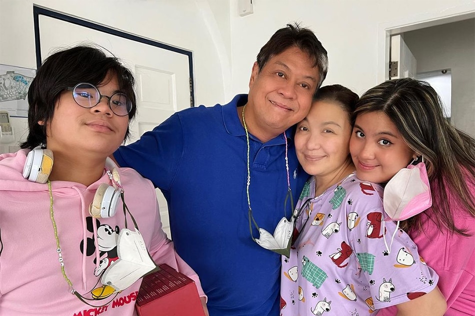 Kiko Pangilinan, kids visit Sharon at 'Probinsyano' set | ABS-CBN News