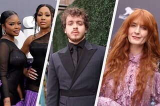 LOOK: Pop stars hit red carpet of 2022 Billboard awards
