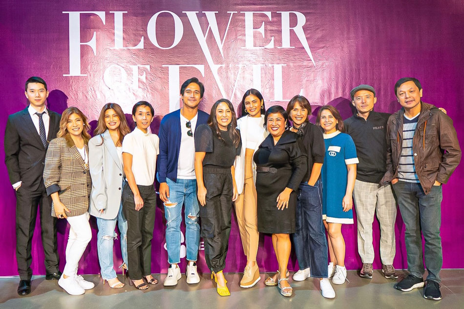 Cast members of ‘Flower of Evil,’ including Piolo Pascual and Lovi Poe, pose with executives of Viu, led by country manager Arianne Kader-Cu. ABS-CBN