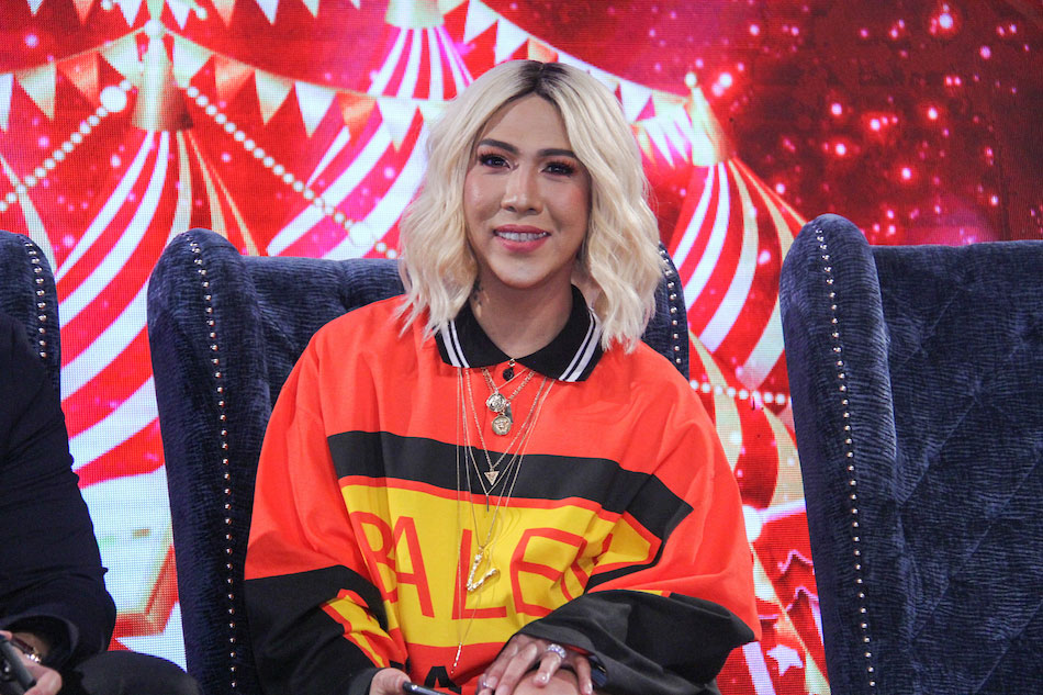 ABS-CBN Sports on X: Vice Ganda silently flexes affinity for retro #NBA  jerseys on It's Showtime   /  X
