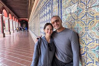 LOOK: Ellen, Derek get cozy during vacation in Peru