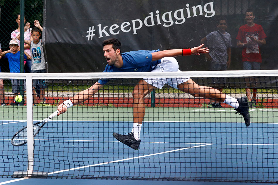Tennis: Djokovic trains as Australian Open dream hangs in balance