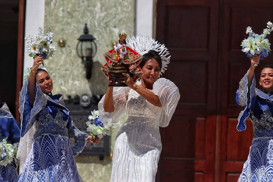 Cebu governor offers ‘prayer dance’ to Sto. Ni&#241;o 1