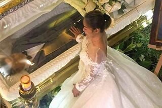 Babae nagsuot ng wedding gown sa lamay ng yumaong nobyo