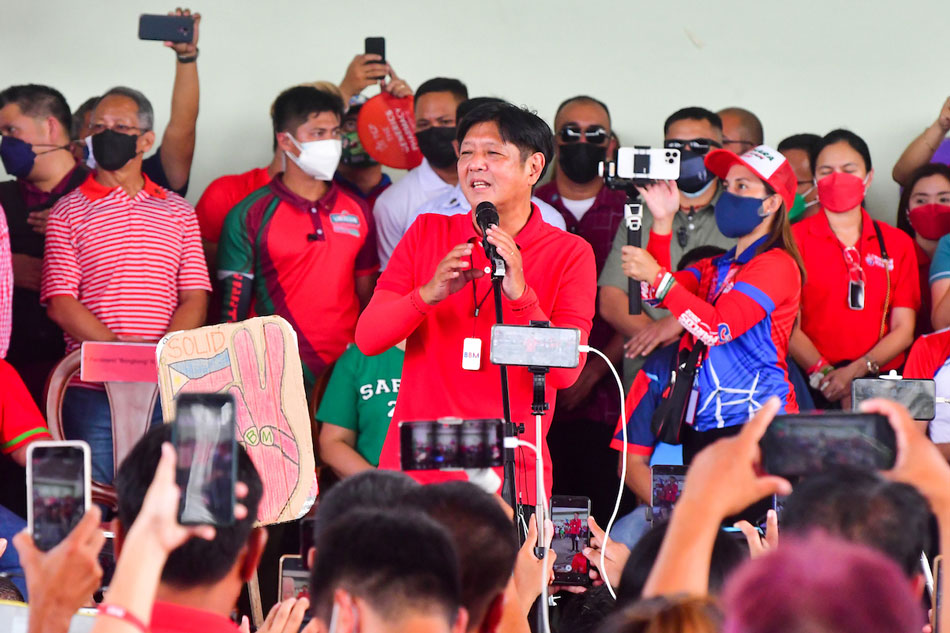 Presidential aspirant Bongbong Marcos Jr. visits Guiguinto, Bulacan as part of the campaign trail on March 8, 2022. Mark Demayo, ABS-CBN News
