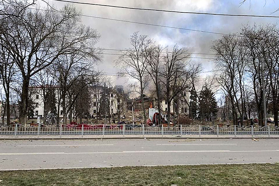 airstrike in Mariupol
