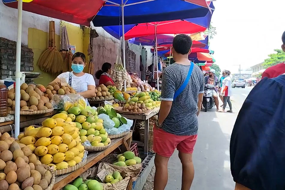 Mga bakasyonista, dagsa na sa Pangasinan