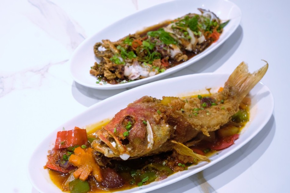 Seafood specialties. Jeeves de Veyra