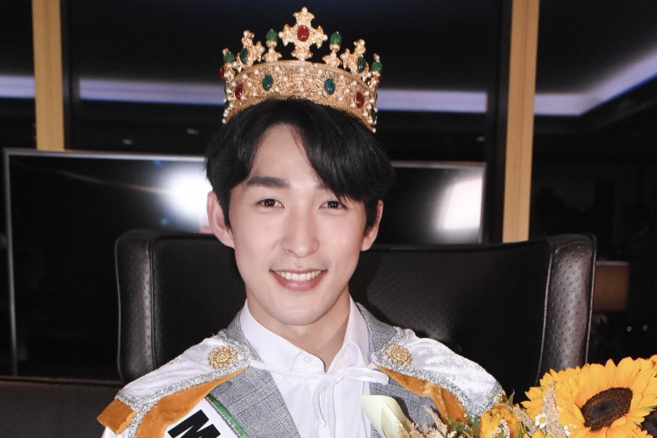 Reigning king of 'Man of the World' pageant crowned in Manila ABSCBN