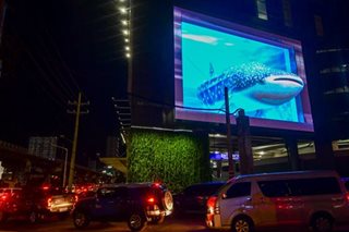3D billboard entertains motorists