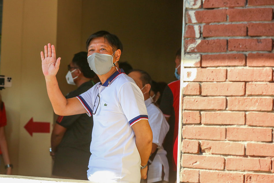 Presidential candidate former senator Ferdinand Marcos, Jr. casts his vote at Mariano Marcos Memorial Elementary School, Batac City, Ilocos Norte on May 9, 2022. Jonathan Cellona, ABS-CBN News