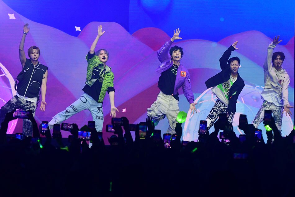 K-pop stars stage first PH gig since pandemic 2