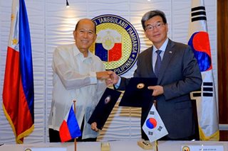 Lorenzana signs contract for new PH Navy vessels